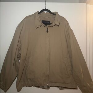 Roundtree & Yorke Men's Beige Full-Zip Windbreaker